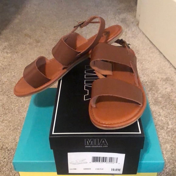 mia addison sandal